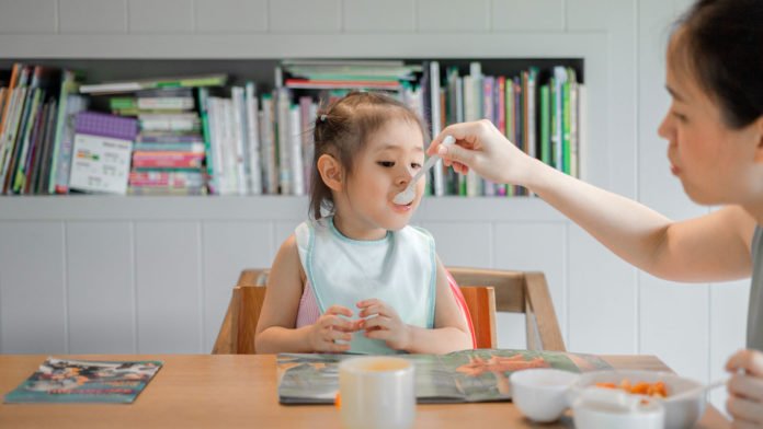 Some-Great-Tips-for-Parents-Regarding-Kids-&-Food-on-americasbestblog