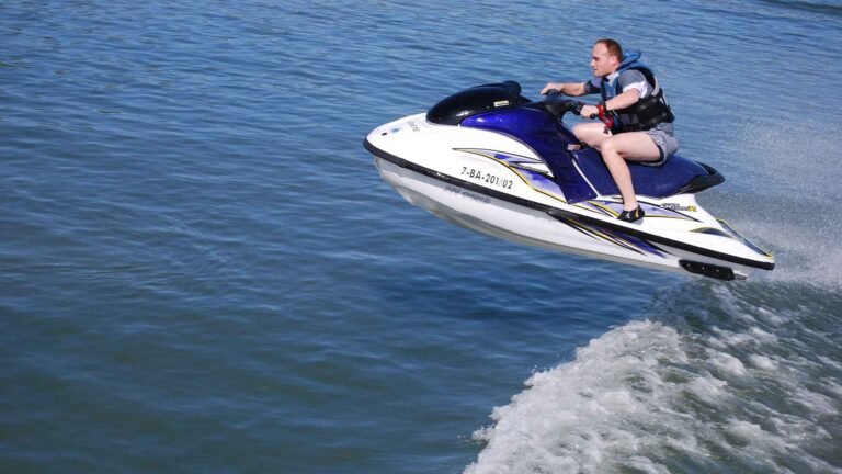 Things to Know As the First Time Jet Ski Riders