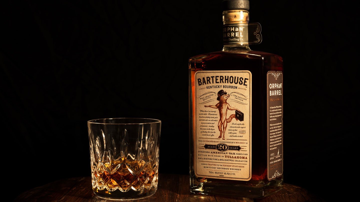 4 Tips for Engraving Whiskey Bottle with Photos and Memories for a Personalized Touch