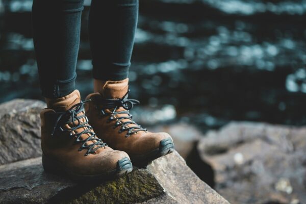 mens mountain climbing boots